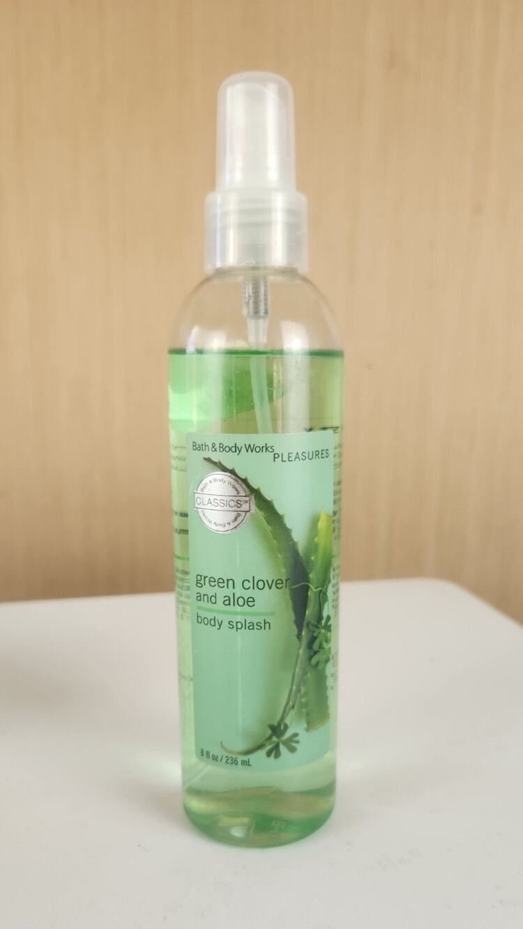 Bath & Body Works Green Clover & Aloe Splash 8oz RARE HTF Classics Body Spray